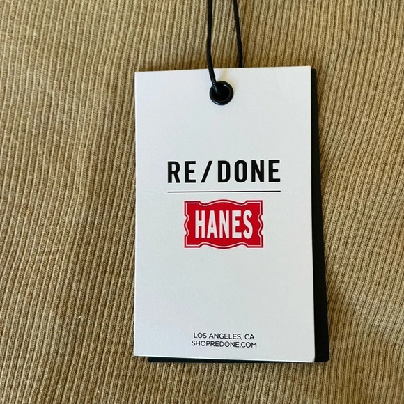 Redone X Hanes 90’s ribbed cap sleeve tee in sand - Picture 8 of 10